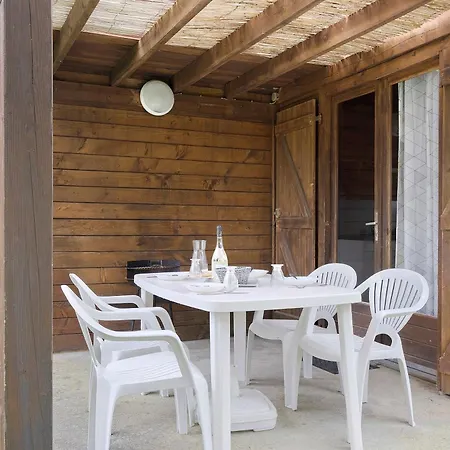 Bois 9 Domaine Les Epinettes Camping